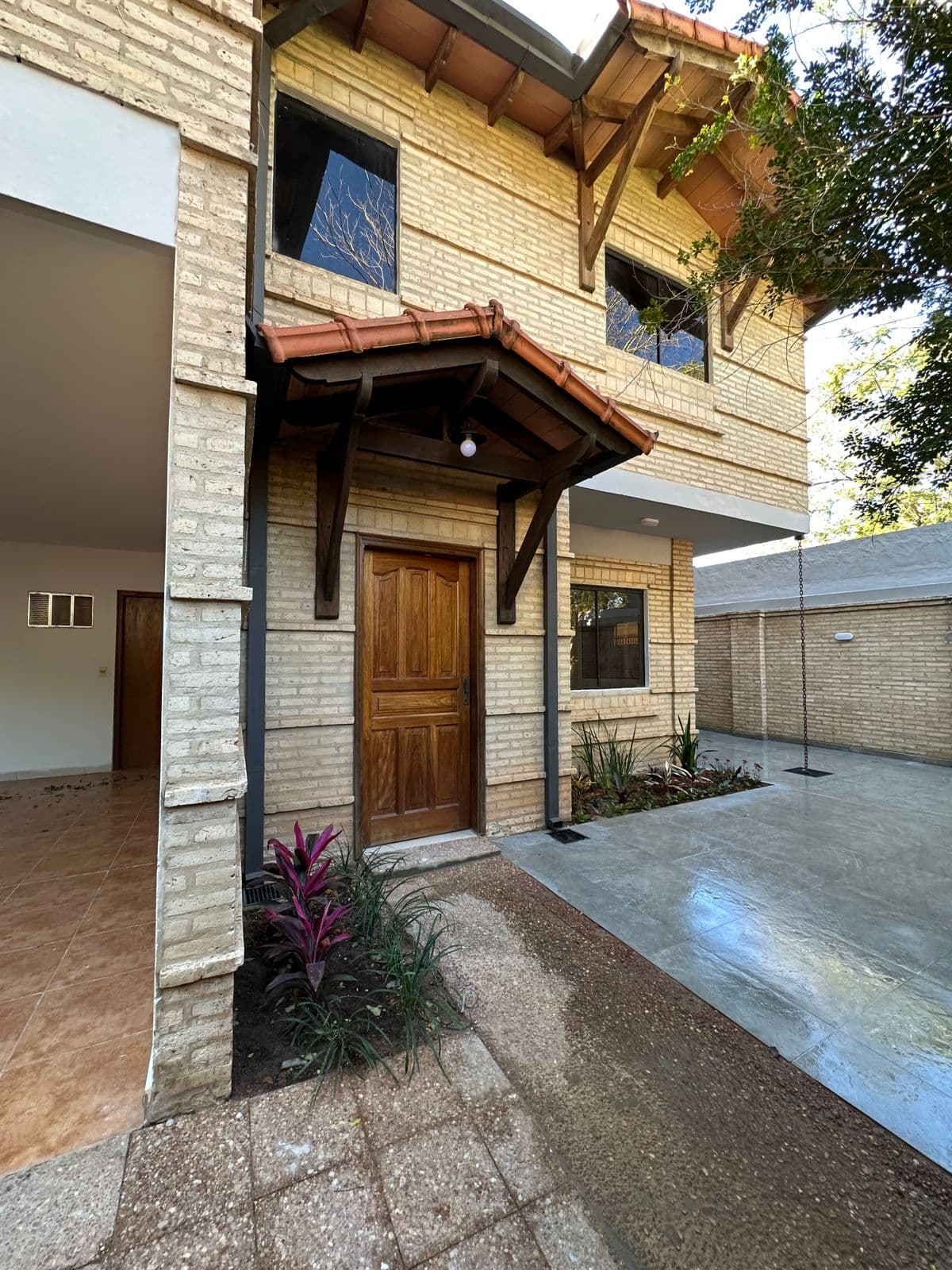 VENDO DUPLEX ASUNCION BARRIO MBOCAYATY EXCELENTE ESTADO – 2