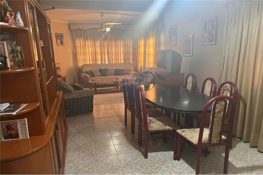 VENDO CASA A REFACCIONAR EN BARRIO HIPODROMO – 3