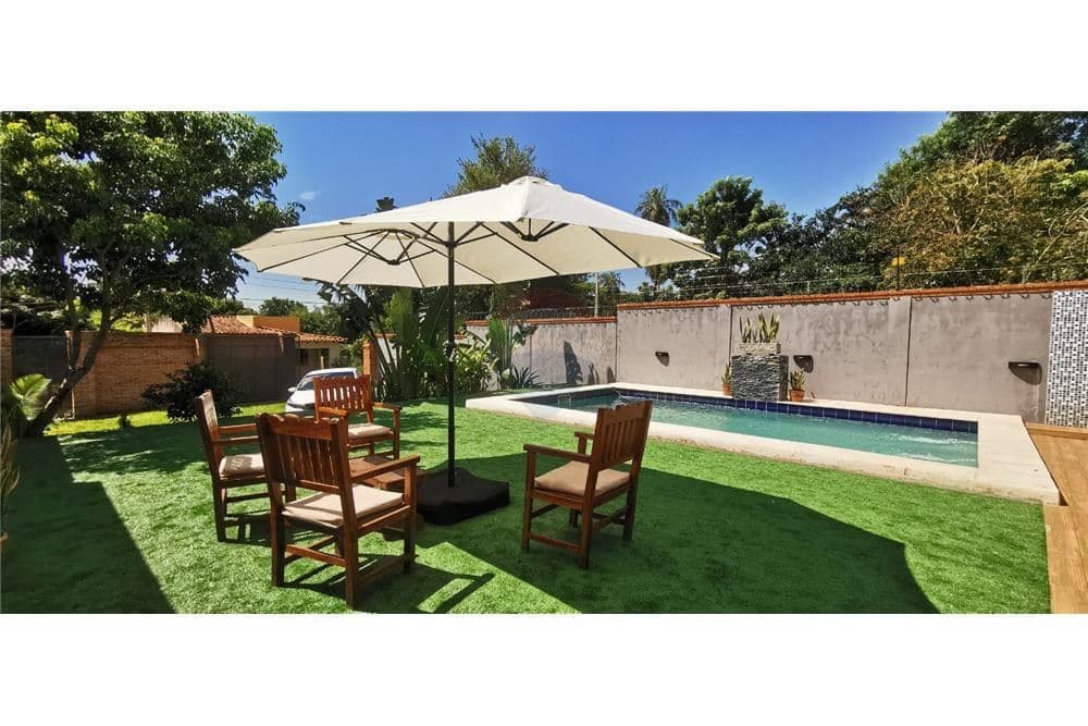Casa quinta venta Itaugua