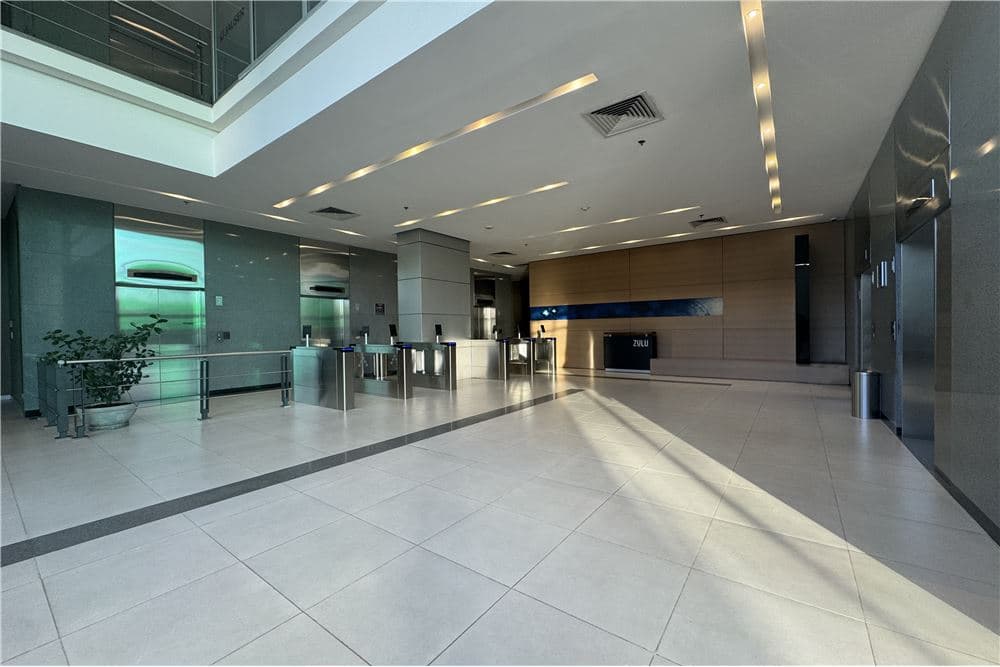 En Alquiler Oficina En El World Trade Center – 2
