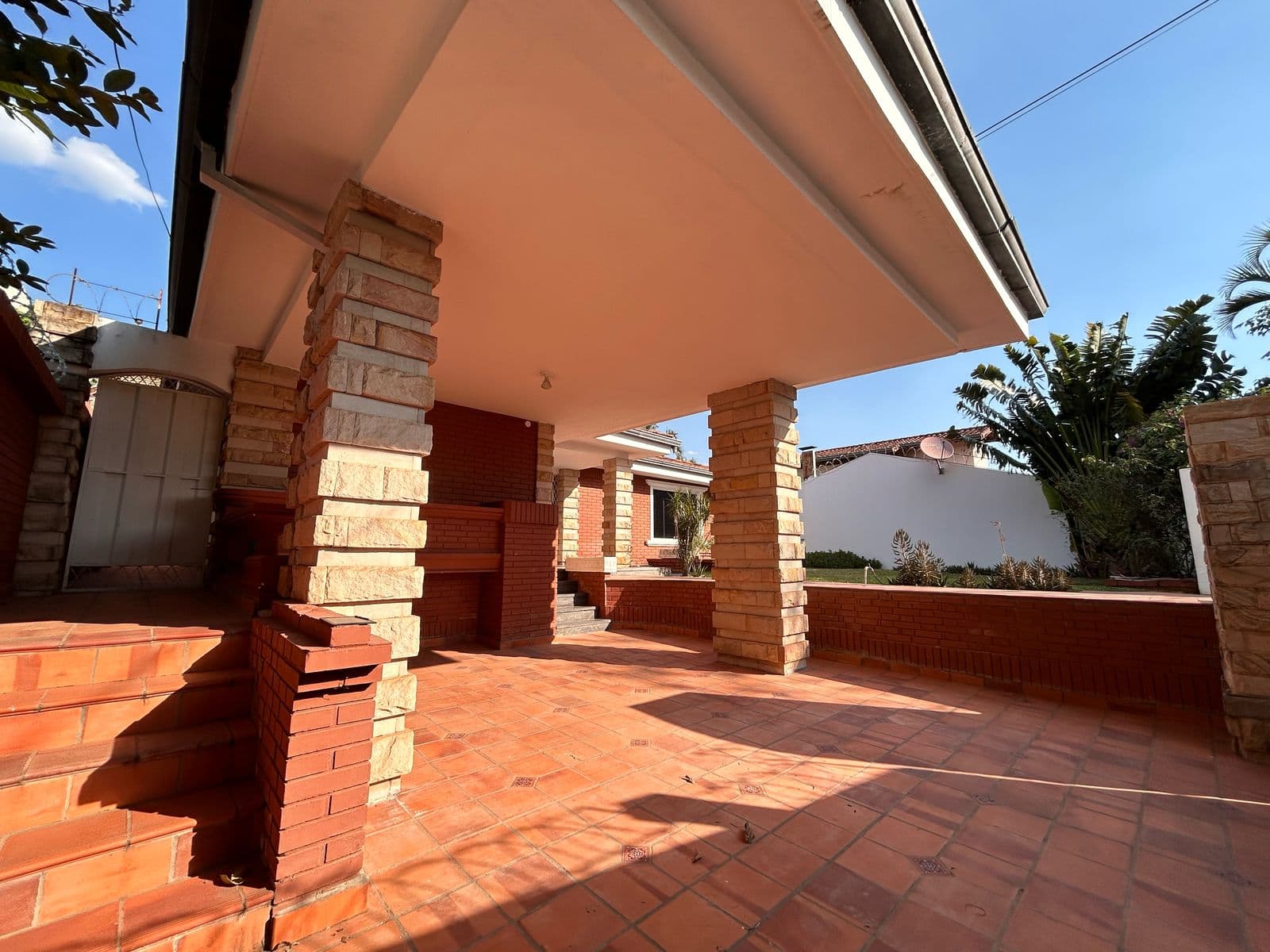 VENDO CASA ZONA EX CARACOL ASUNCION – 3