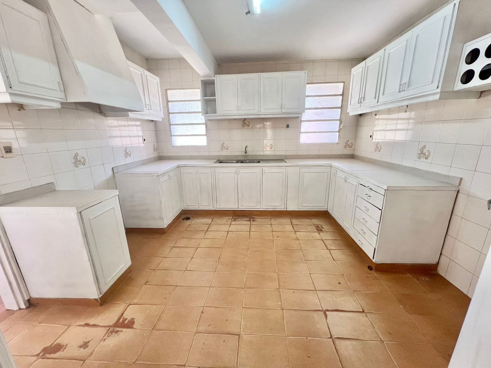 En Venta Casa De 2 Pisos En Barrio Herrera V137/ – 3