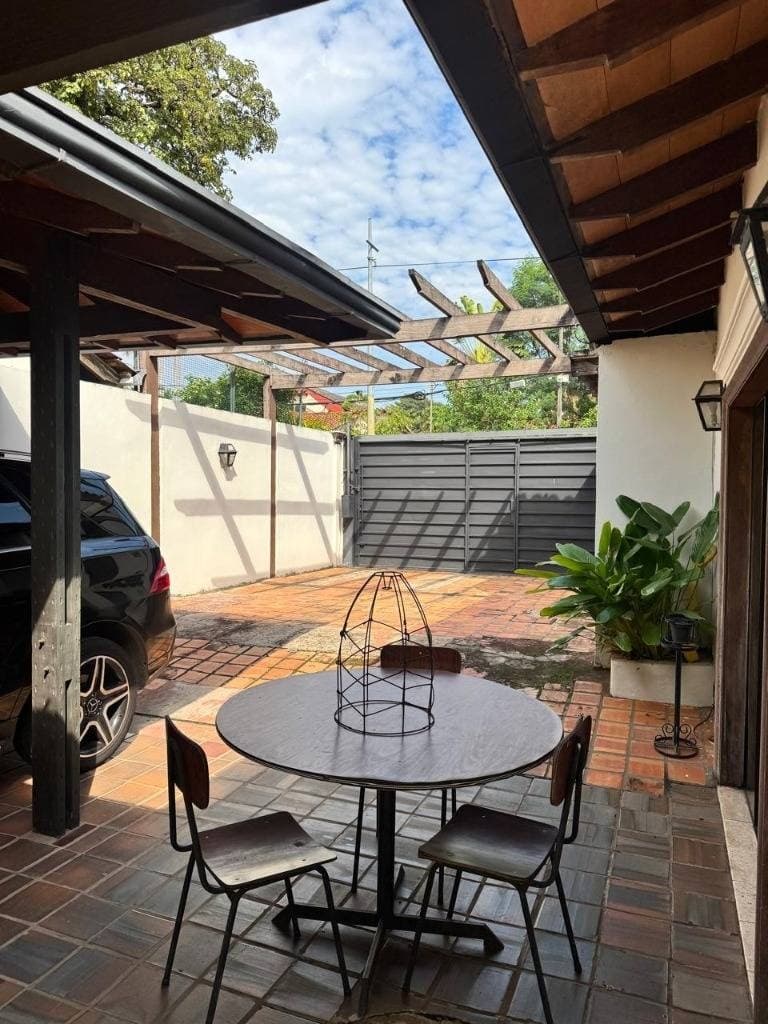 Casa en venta en Mburicaó | Ubicación estratégica con alto potencial – 2