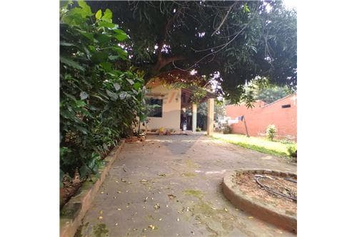 TERRENO CON CASA EN VENTA, CENTRAL FERNANDO DE LA MORA – 2