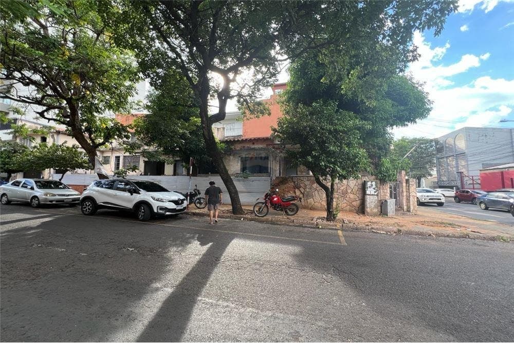 VENDO TERRENO SOBRE CERRO CORA EN ESQUINA