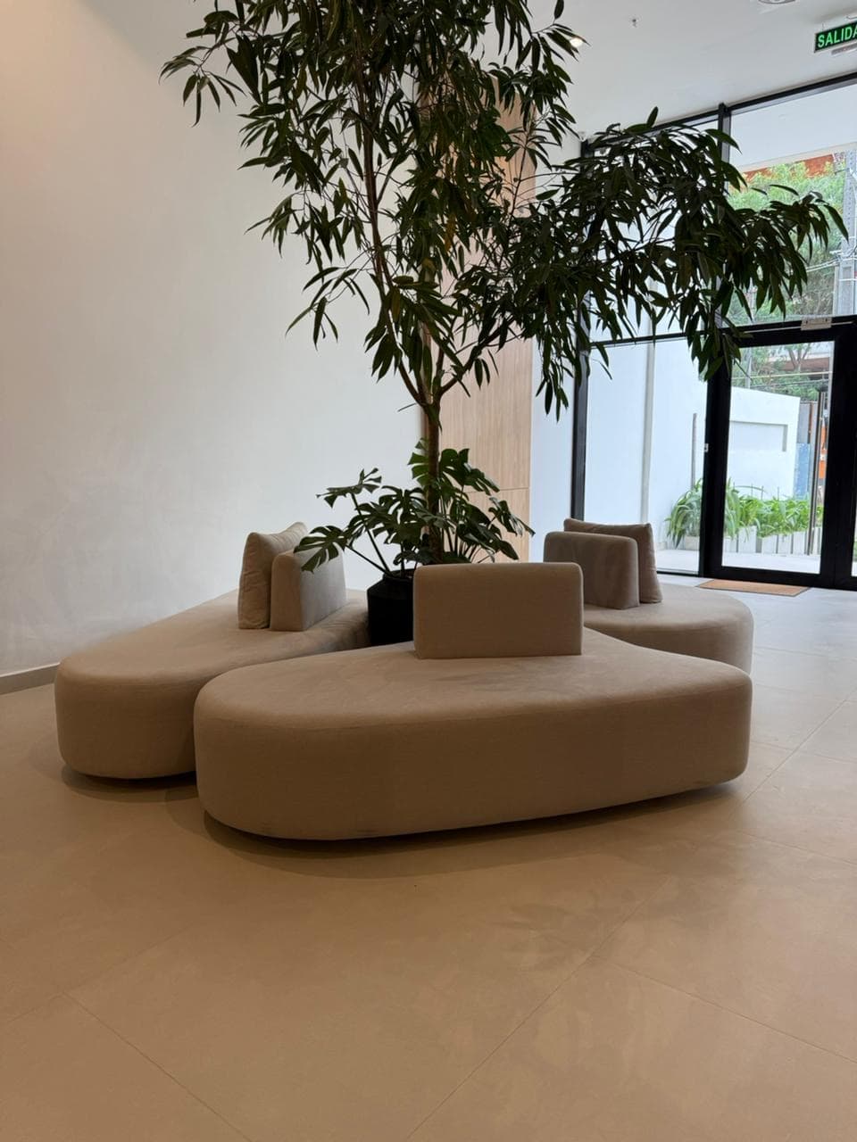 AV. MOLAS LÓPEZ - EN ALQUILER Y VENTA DEPARTAMENTO DE 2 DORMITORIOS – 3