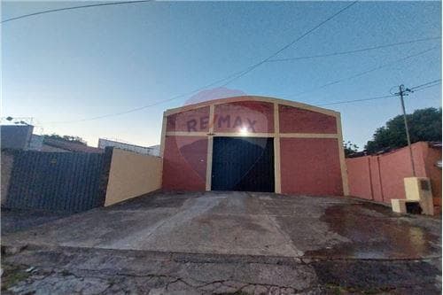 ALQUILO DEPOSITO EN FERNANDO DE LA MORA