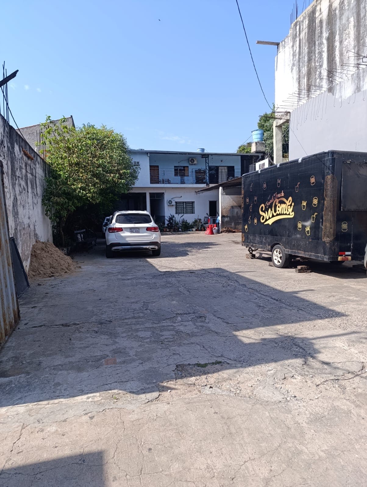 VENDO PROPIEDAD COMERCIAL EN SAN LORENZO CENTRO. – 2