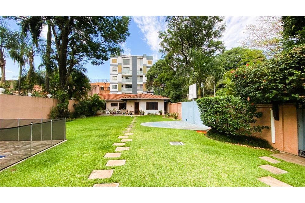 Importante propiedad a la venta de 1.012 m2 Las Mercedes – 2