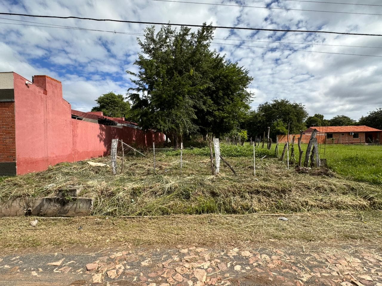 TERRENO EN VENTA A 1 MINUTO DE LA RUTA LUQUE LIMPIO – 2