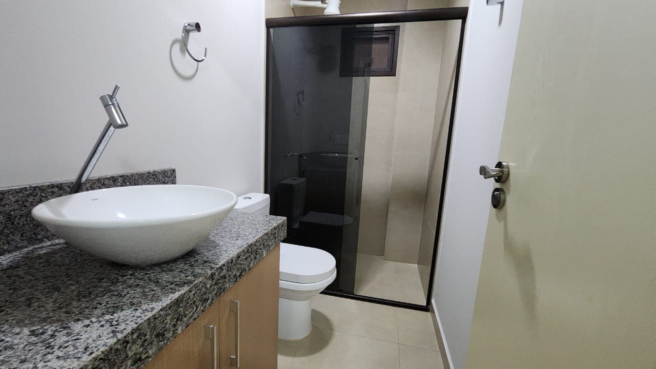 ALQUILO AMPLIO DEPARTAMENTO PARANA COUNTRY CLUB