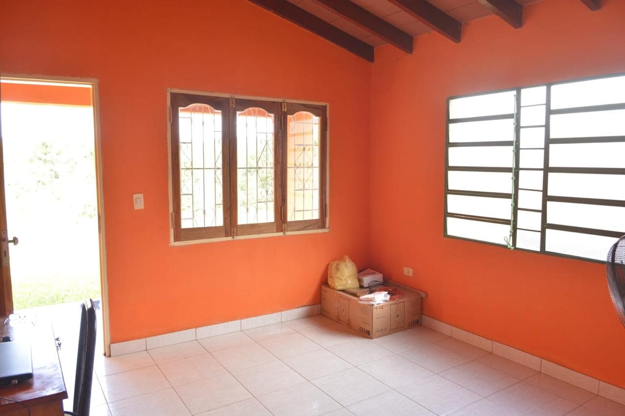 VENDO CASA EN CAACUPE – 2