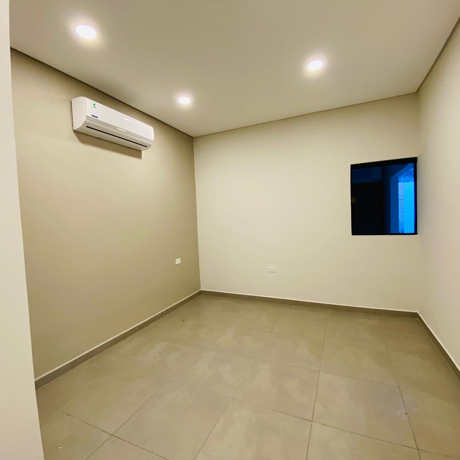 ALQUILO DUPLEX EN LAMBARE – 3
