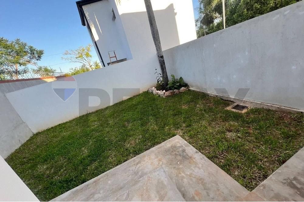 DUPLEX EN ALQUILER EN LUQUE ZONA CAÑADA SAN RAFAEL