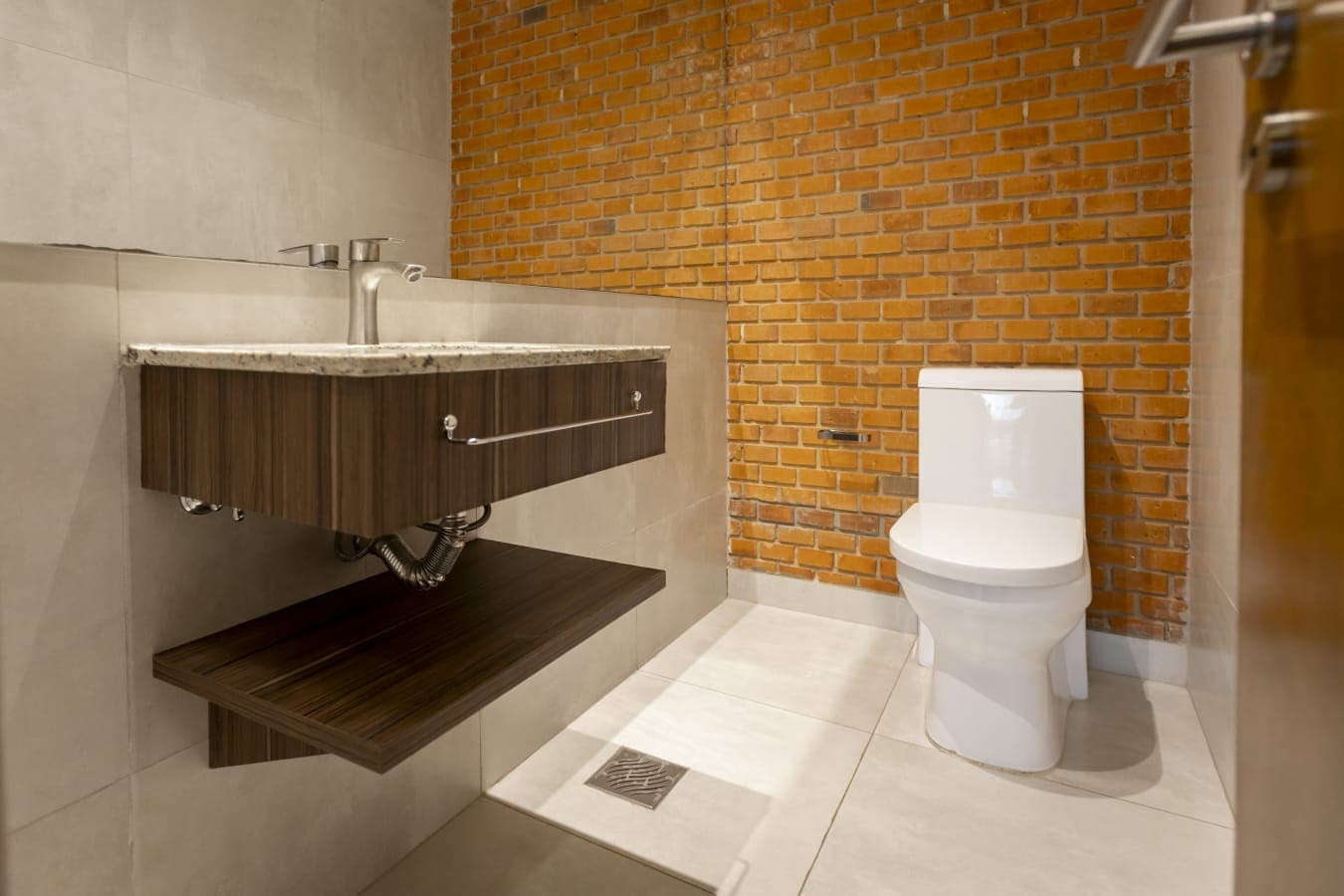 Alquilo Amplio Dpto de 2 Habit en Suite. – 2