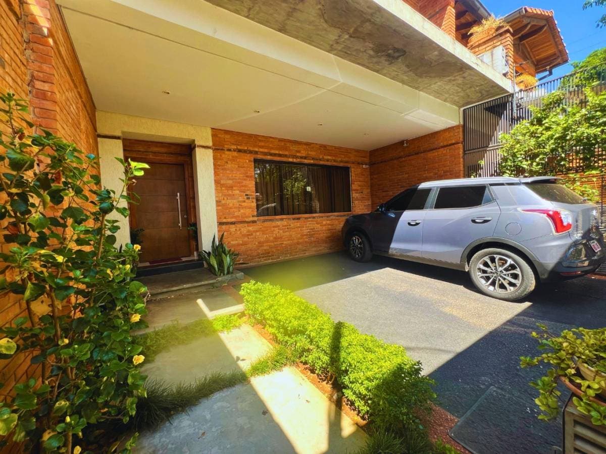 Alquilo hermoso duplex a 2 cuadras de la Municipalidad de Asunción!!!