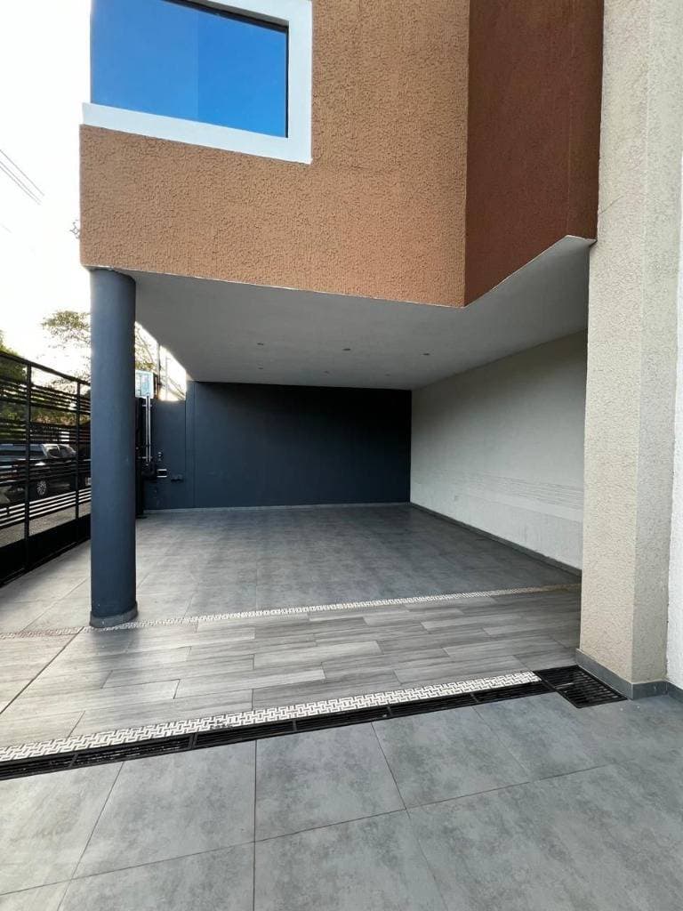 ALQUILO DUPLEX EN LAMBARE – 3