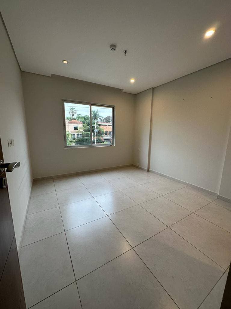 DEPARTAMENTO EN ALQUILER EN MBURUCUYA SOBRE PRIMER PRESIDENTE – 3