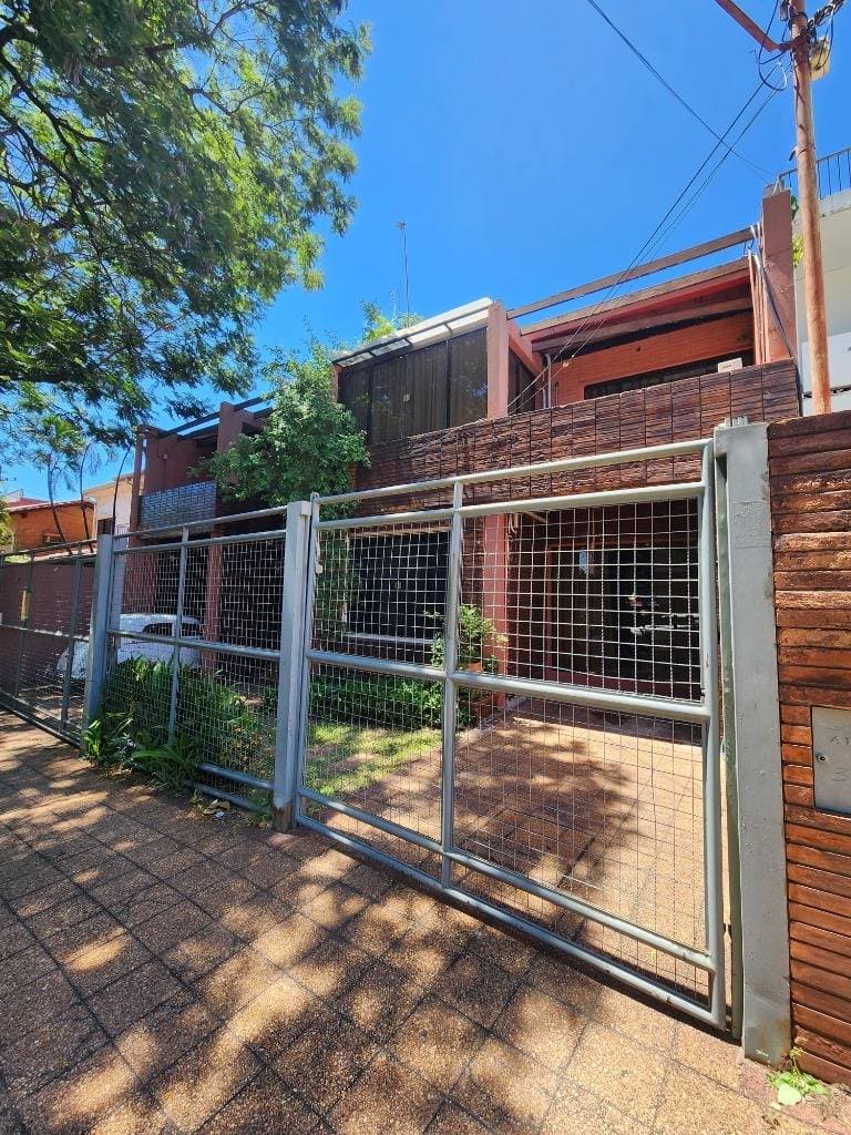 VENDO RESIDENCIA EN BARRIO LAS MERCEDES – 3