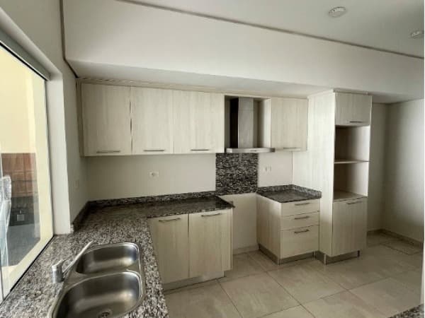 ALQUILO DUPLEX - 3 DORMITORIOS Y 3 BAÑOS CUARTO BARRIO - LUQUE – 2