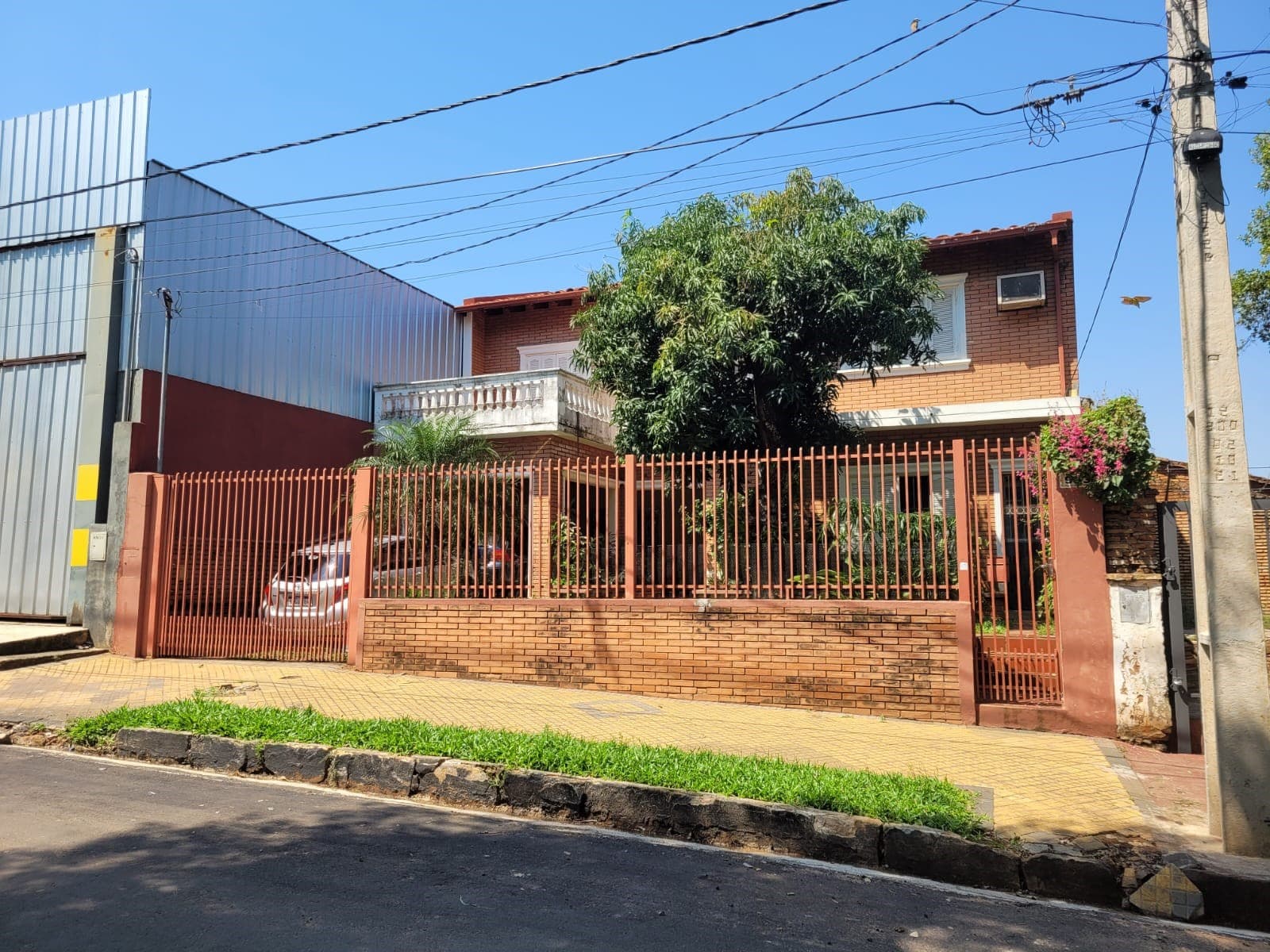 Residencia En Venta - Barrio Hipódromo, Asunción.