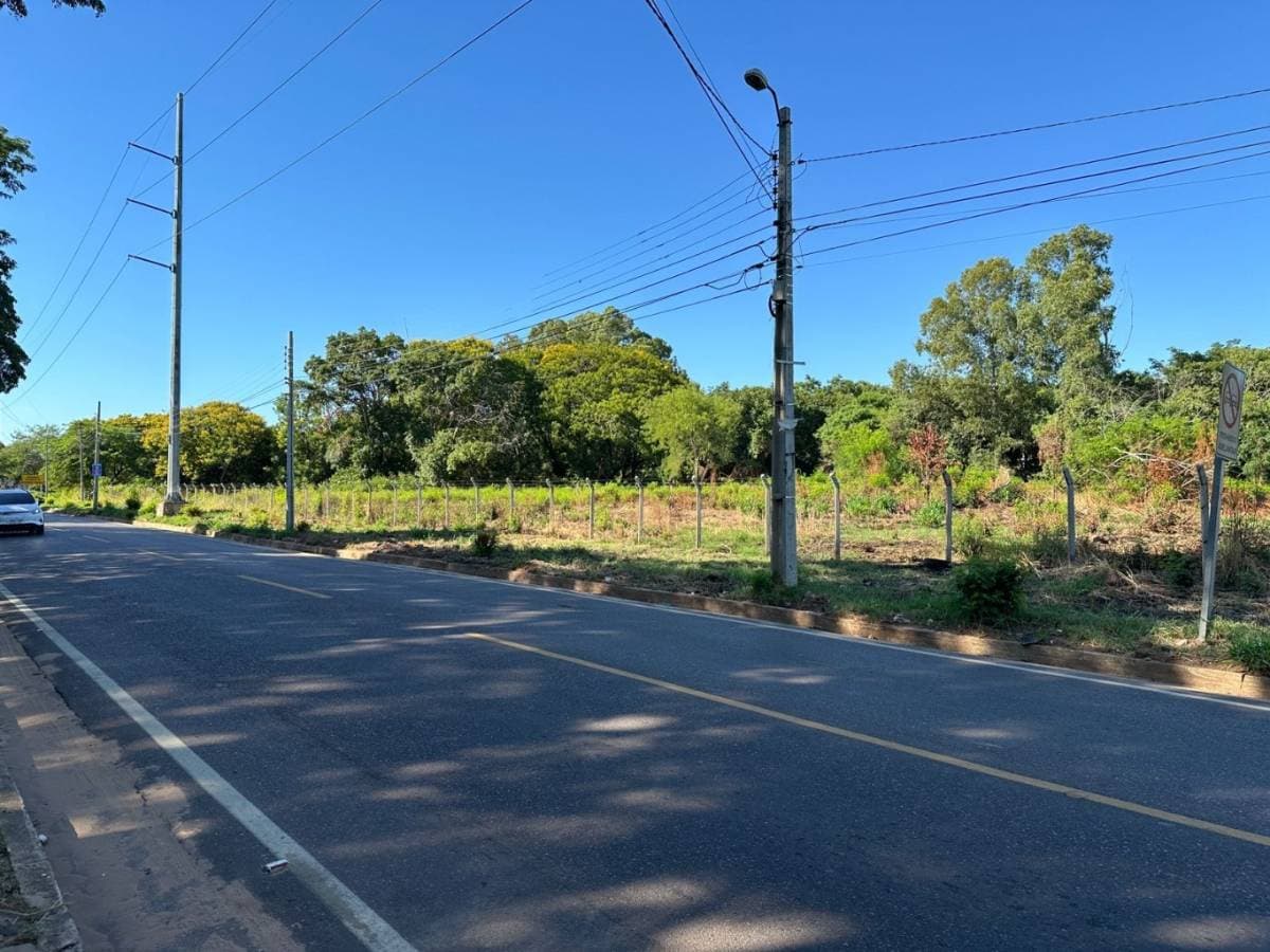 Amplio terreno en alquiler sobre Av. Laguna Grande - Fernando de la Mora – 2