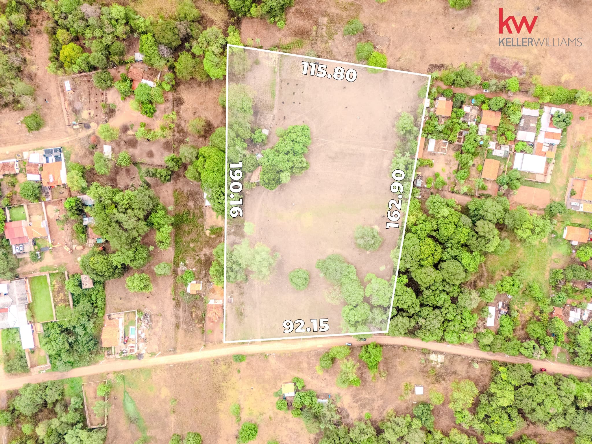 En Venta terreno de 1.8 hectáreas en zona Aeropuerto - Luque – 3