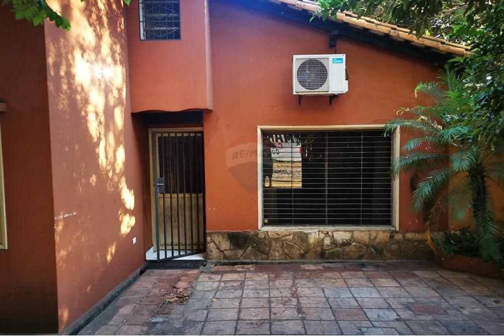 CASA DE 6 HABITACIONES EN SAJONIA – 3