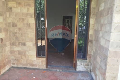 CASA EN VENTA, MARIANO ROQUE ALONSO