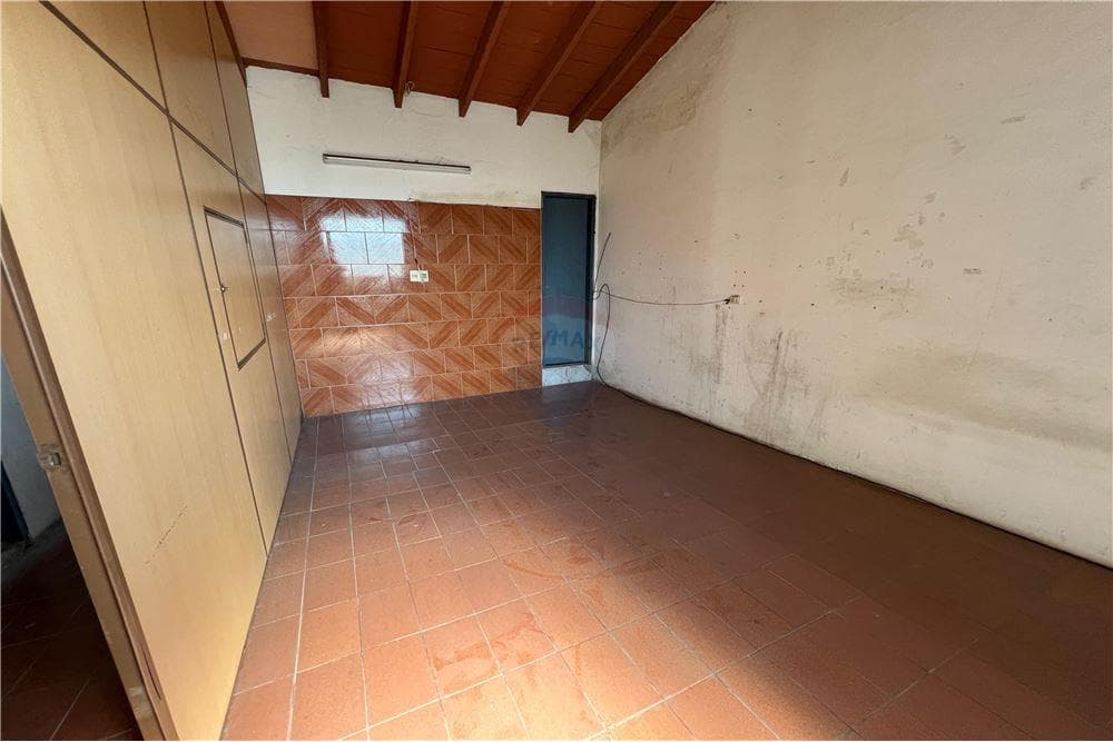 VENDO CASA A PRECIO DE TERRENO SOBRE GRAL. SANTOS – 3