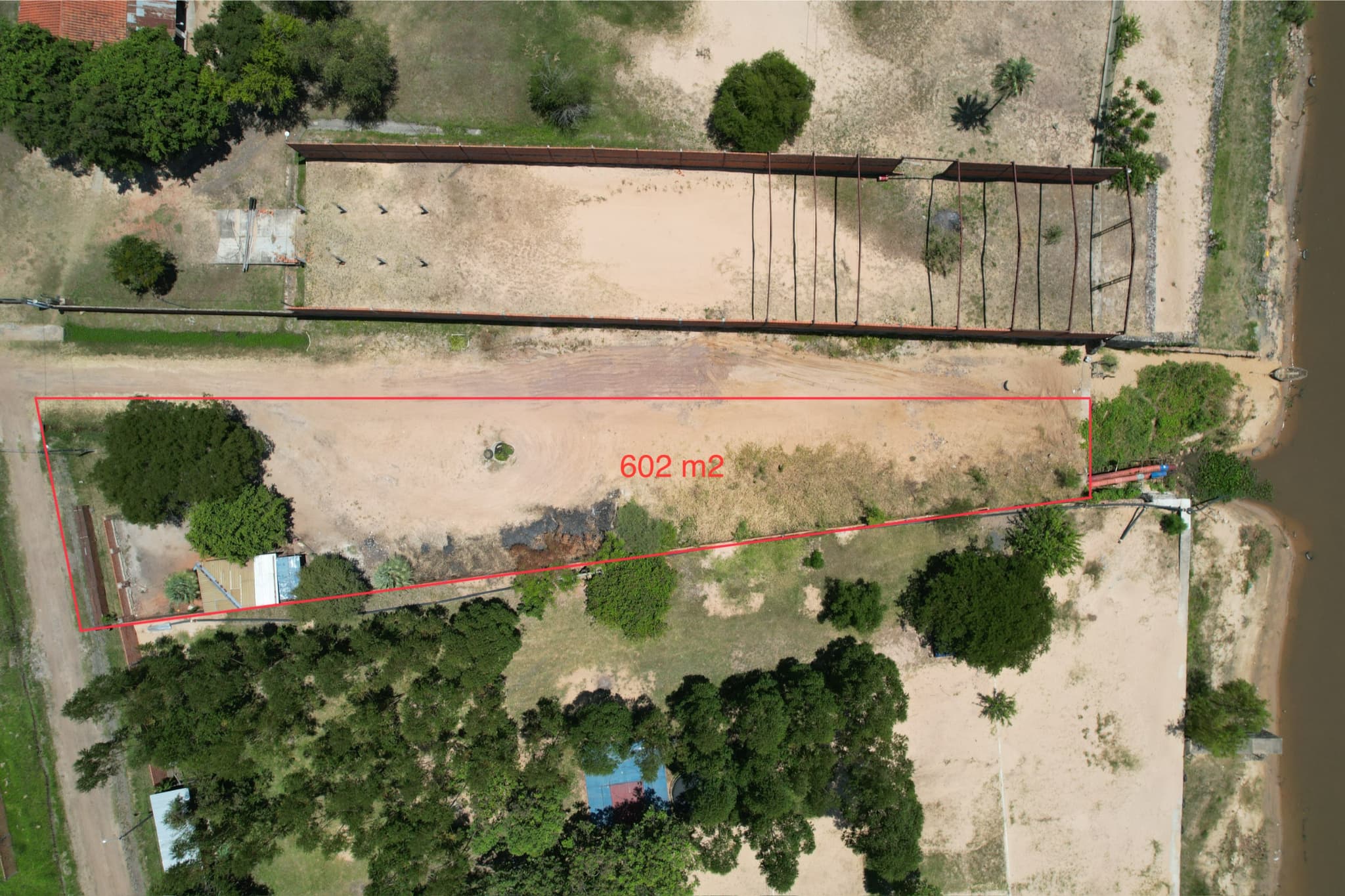 ¡Oportunidad Única! Terreno en Esquina y sobre el Río Paraguay (Zona Remansito) – 3