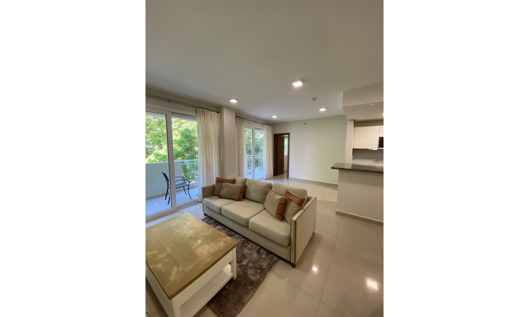 Departamento de 2 dormitorios en suite - En Alquiler – 2