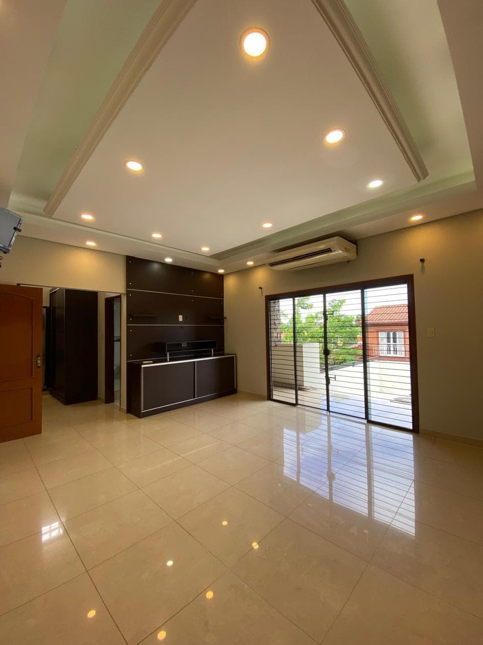 Alquilo Casa Moderna- Asuncion Barrio Pinoza – 3