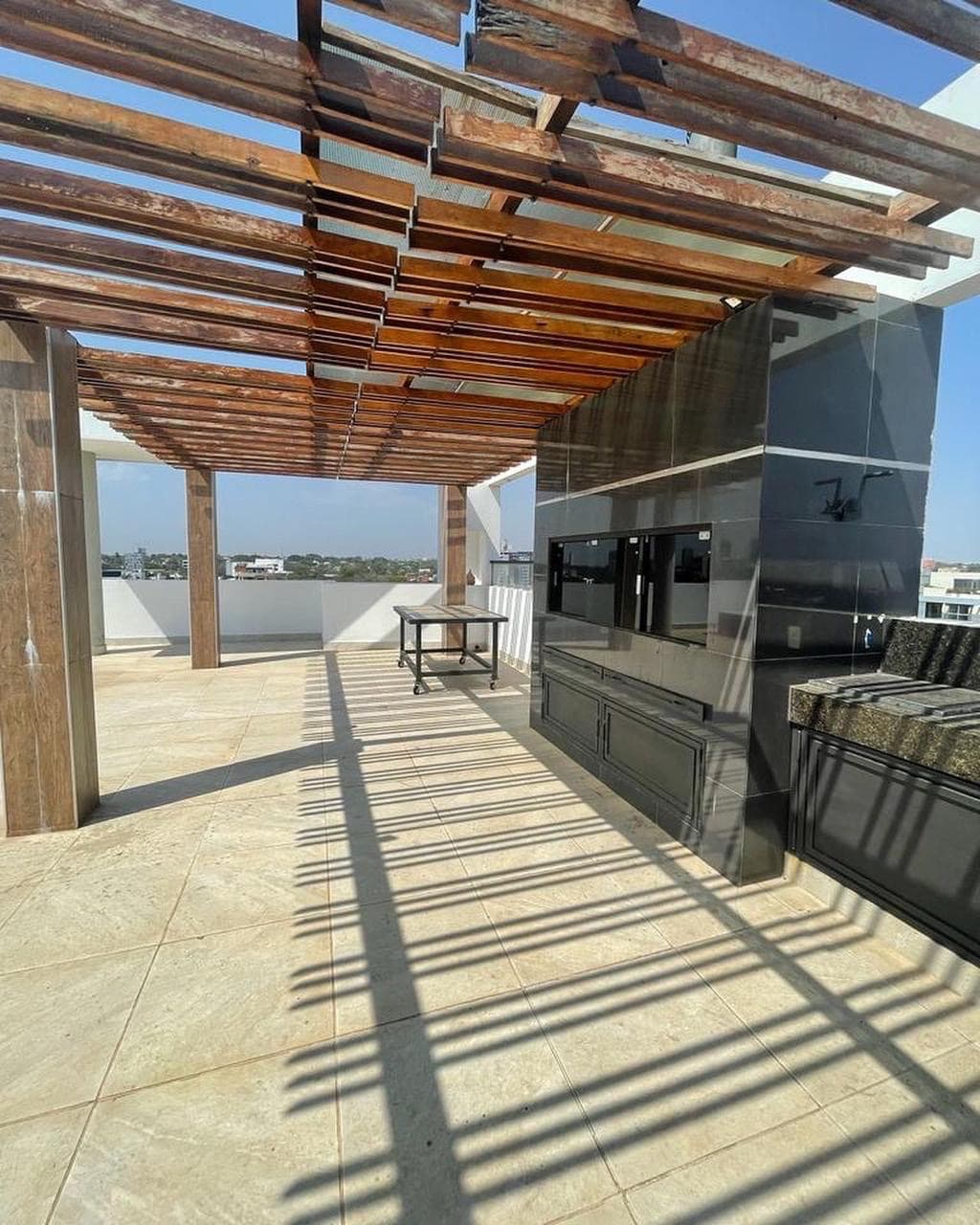 VILLAMORRA, EN ALQUILER, DEPARTAMENTO AMOBLADO DE 2 DORMITORIOS, CON COCHERA – 2