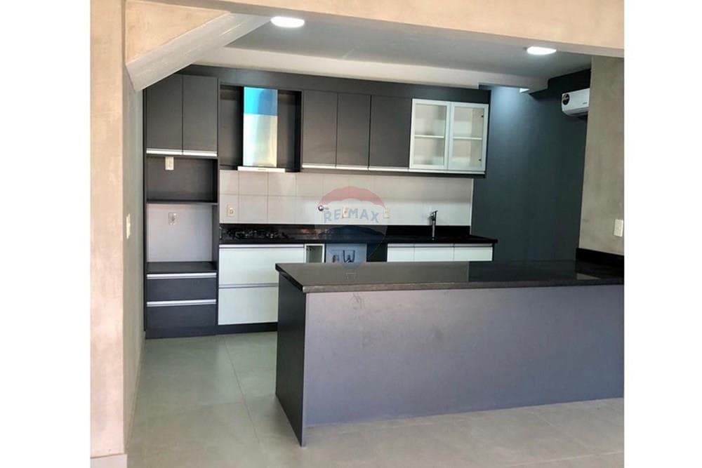Dúplex de 3 Dormitorios en Condominio Cerrado (Campo Grande), Piscina y Quincho – 2