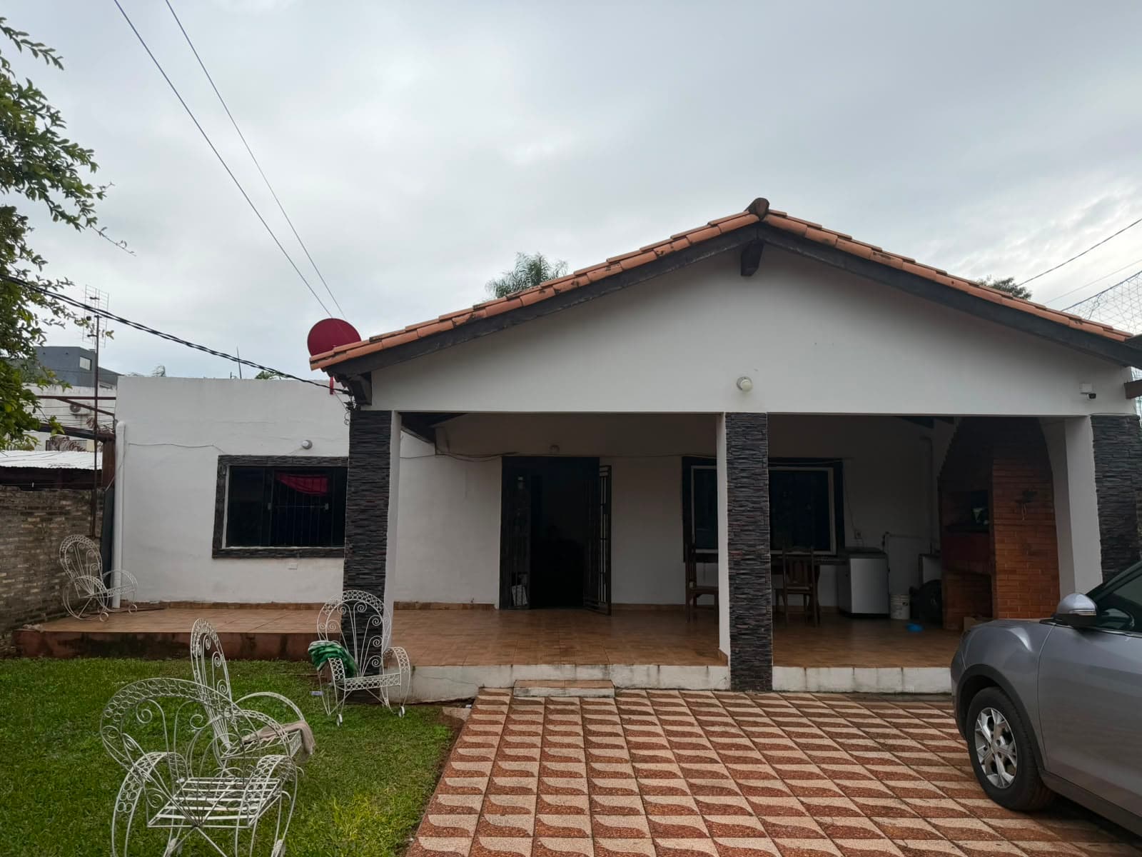 VENDO CASA DE 3 DORMITORIOS EN BARRIO ESPÍRITU SANTO – SAN LORENZO