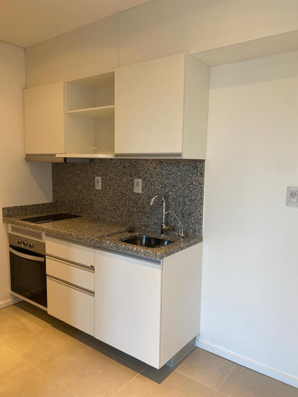 Alquiler En Edificio Bernardino De 1 Dormitorio – 3