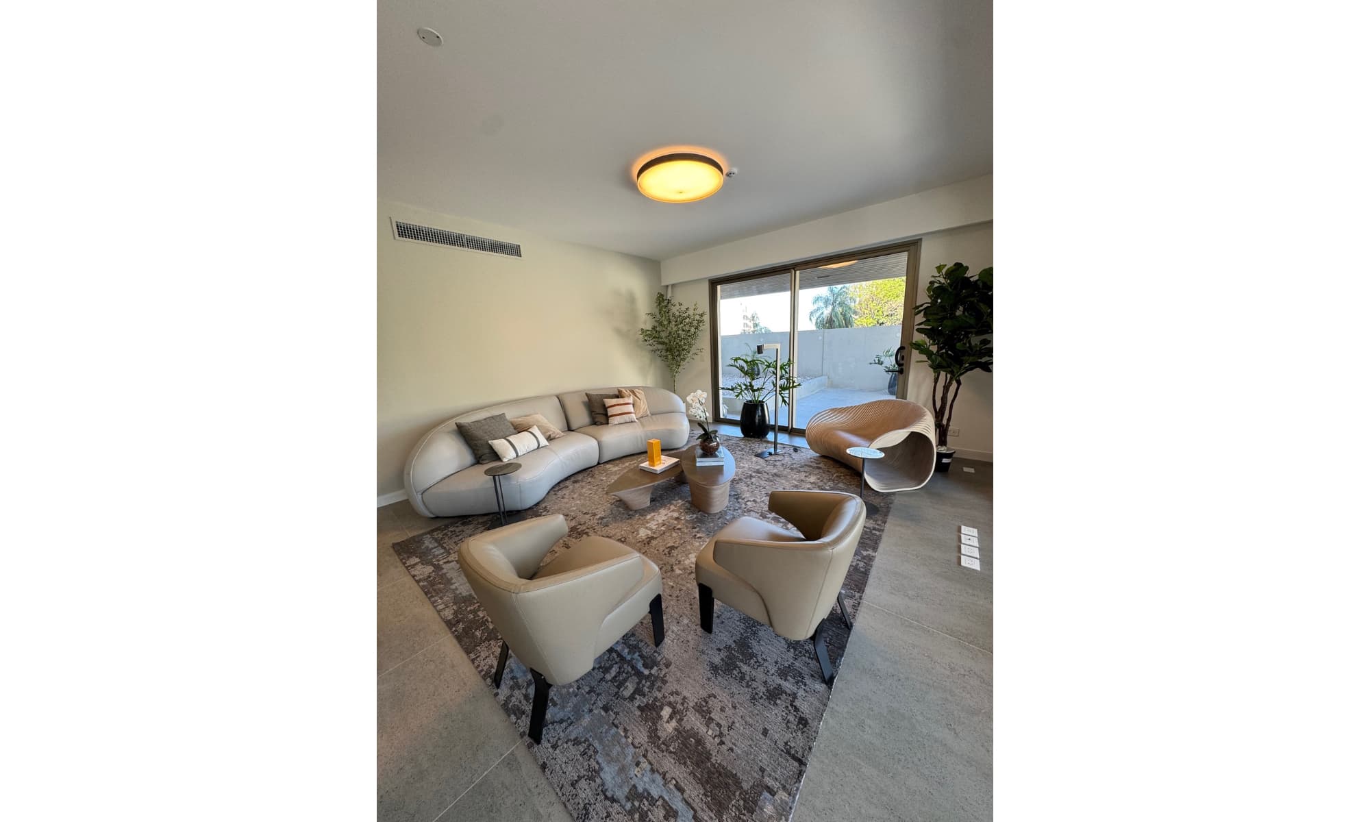 Exclusivo departamento zona shopping del Sol – 2