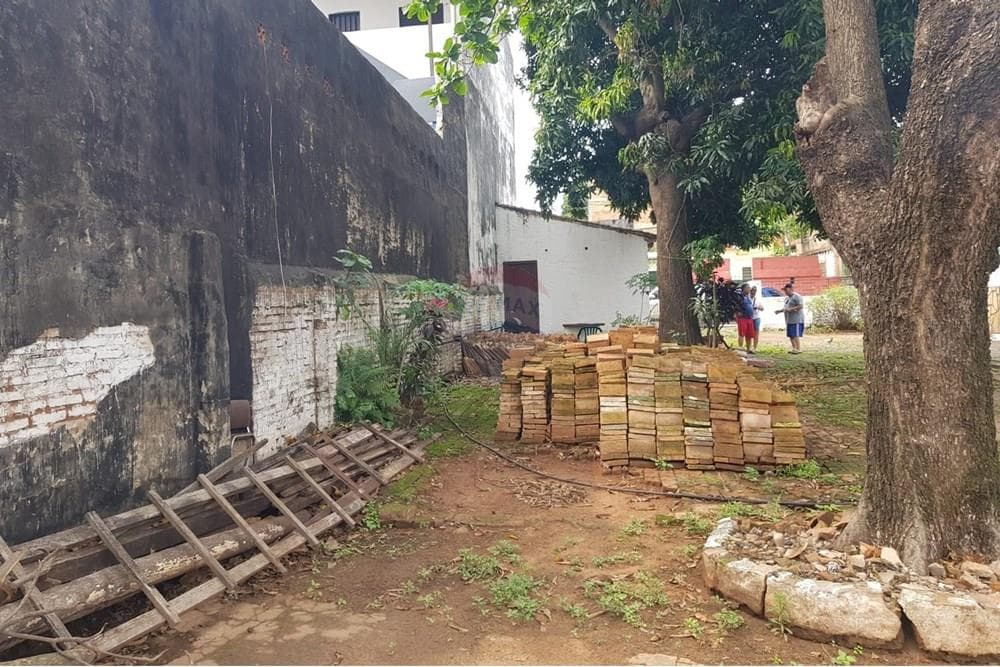 VENDO AMPLIO TERRENO EN EL CENTRO DE SAN LORENZO – 3