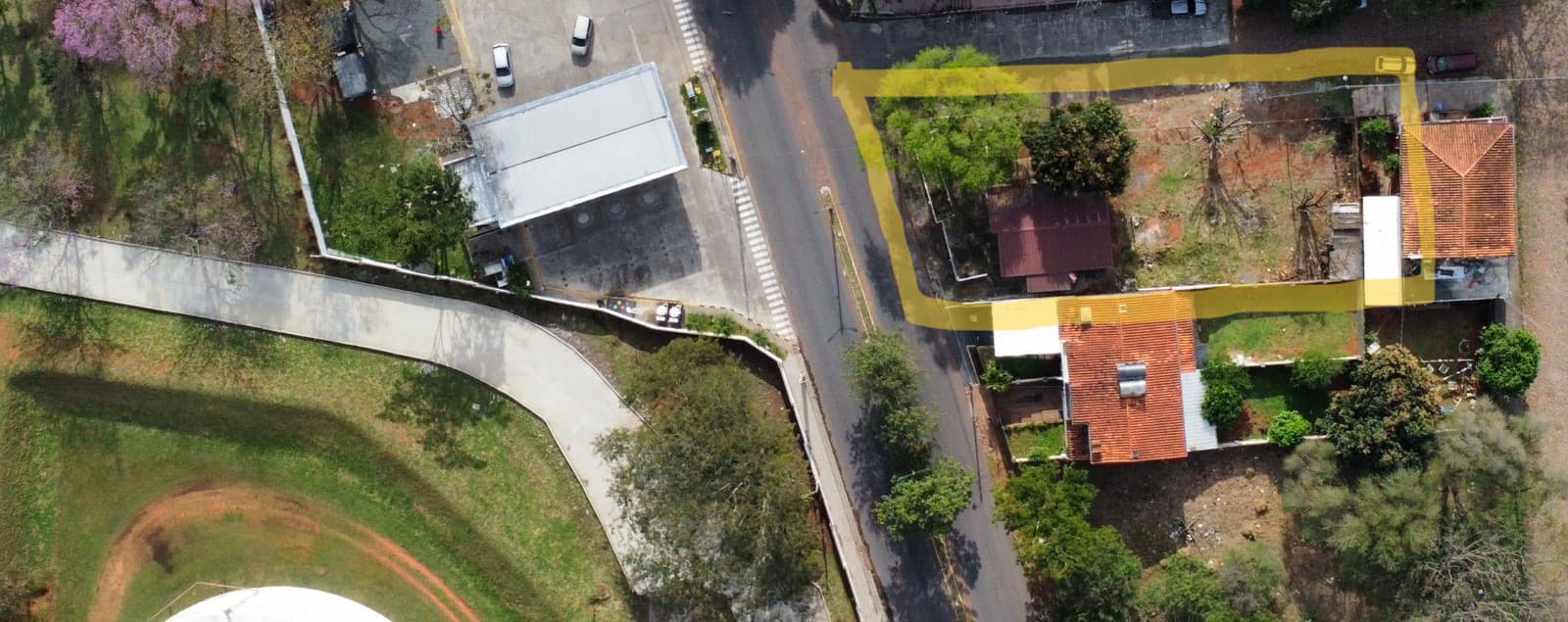 VENDO ESQUINA DE 592M2 FRENTE A PETROPAR EN VILLA ELISA – 2