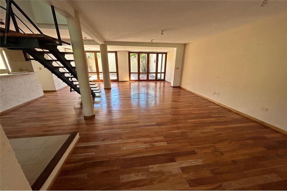 Hermosa y acogedora casa en condominio cerrado PLAZA JARDÍN – 2