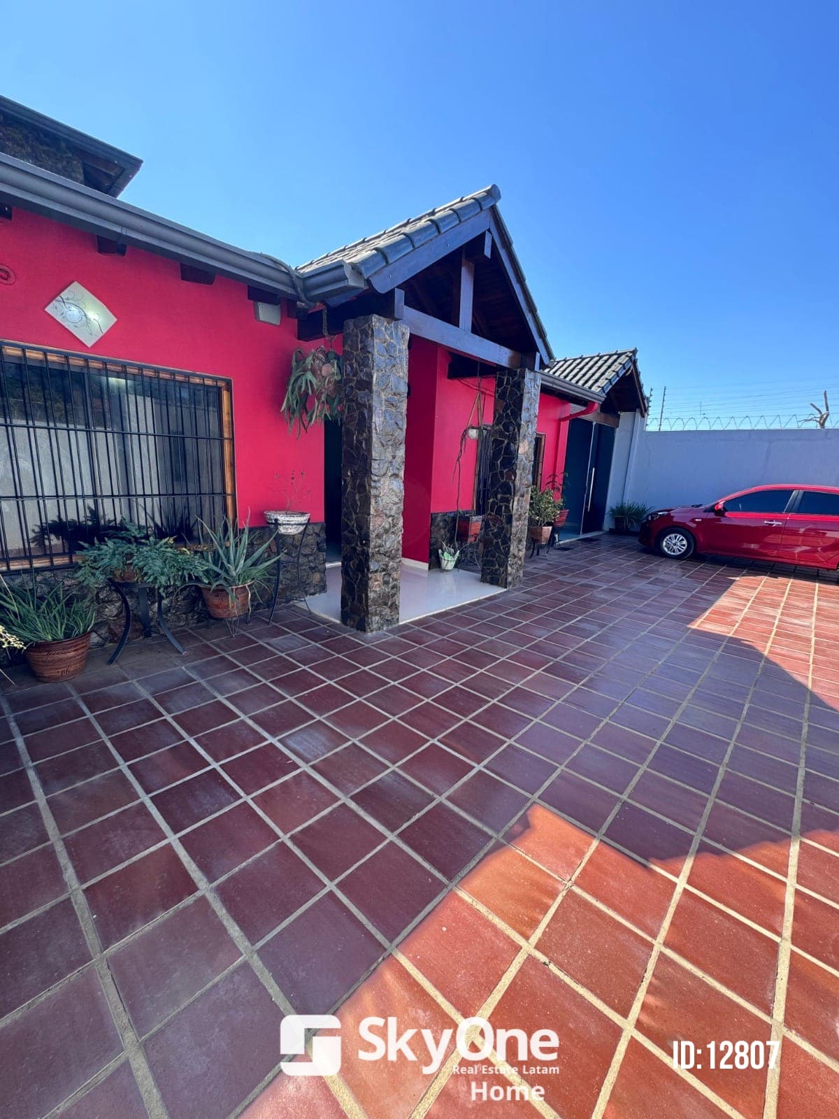 VENDO CASA DE LUJO EN ÑEMBY! – 2