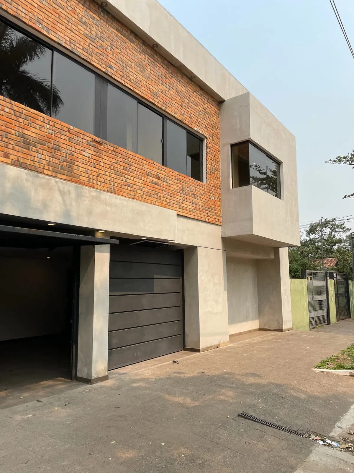 Amplia Residencia 4 suites zona Terminal de Asuncion