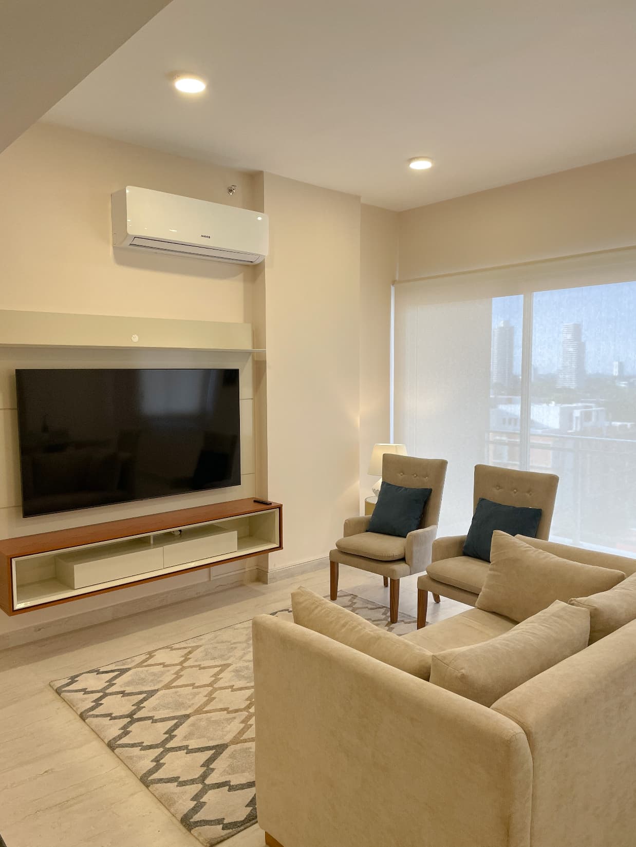 Departamento amoblado de 86m2 con vista panorámica en Barrio Herrera – 3