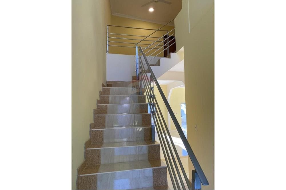 SE VENDE  duplex en San Lorenzo – 3