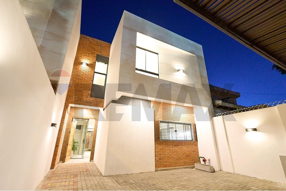 ALQUILER DE CASA PAREADA EN VILA MORRA – 2