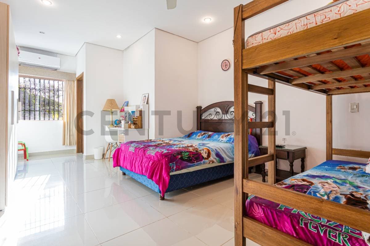 Venta de Casa en Barrio Jara, Asunción – 3