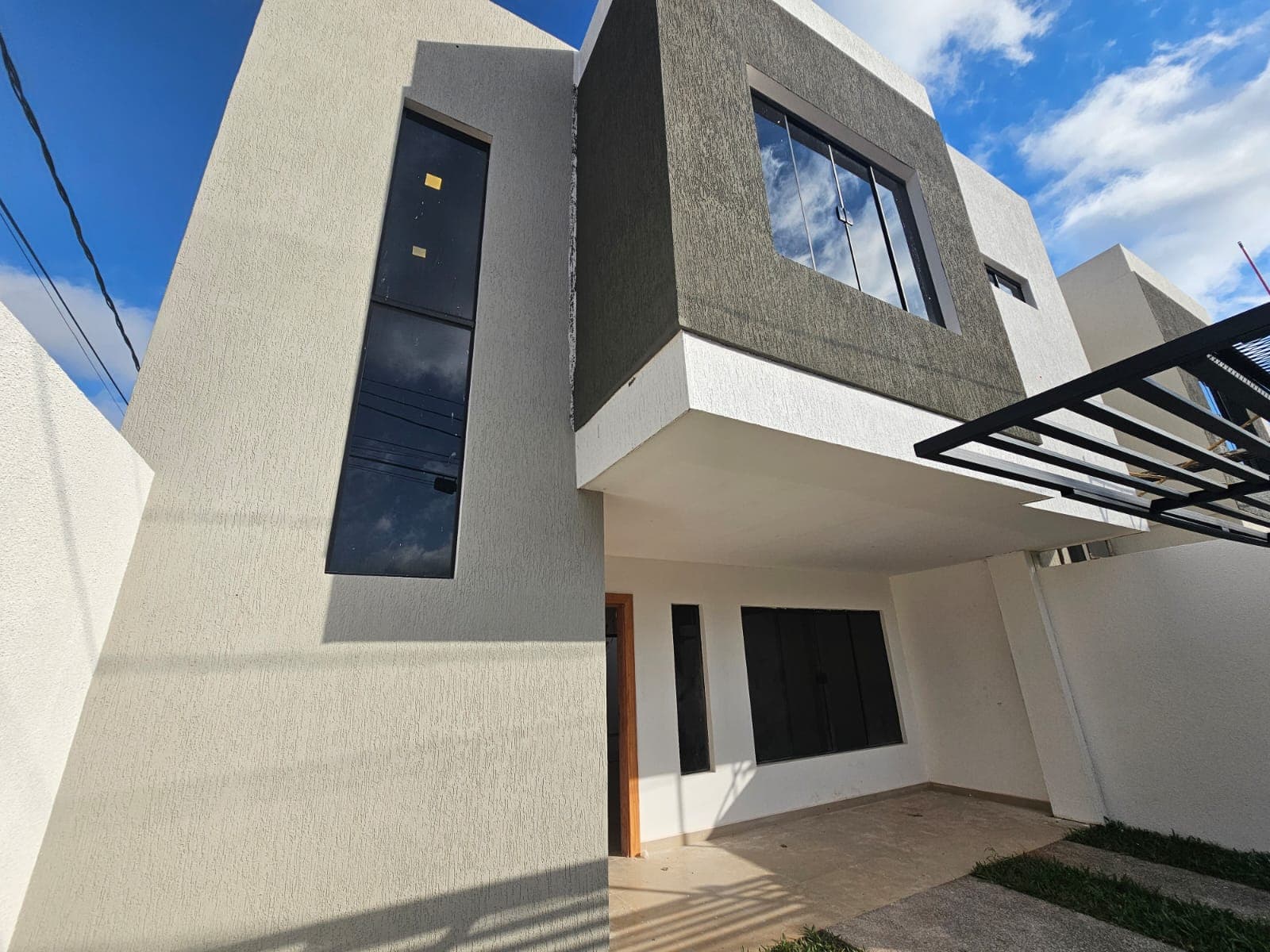 Duplex Frente A La Plaza Alto Pinar, Luque – 2