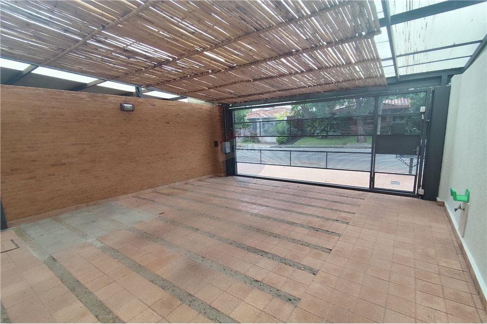 ALQUILO DÚPLEX EN BARRIO LAS LOMAS – 3