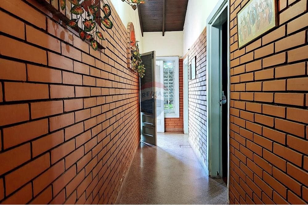 Vendo Casa con Consultorio en Villa Aurelia – 2